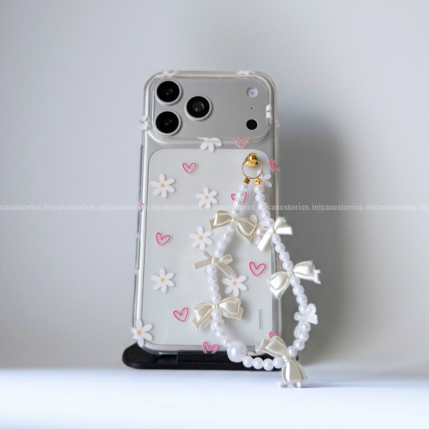Pearl Petals Clear Chain Case