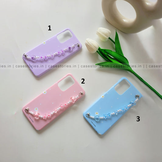 Scattered Daisy Chain Mobile Cover