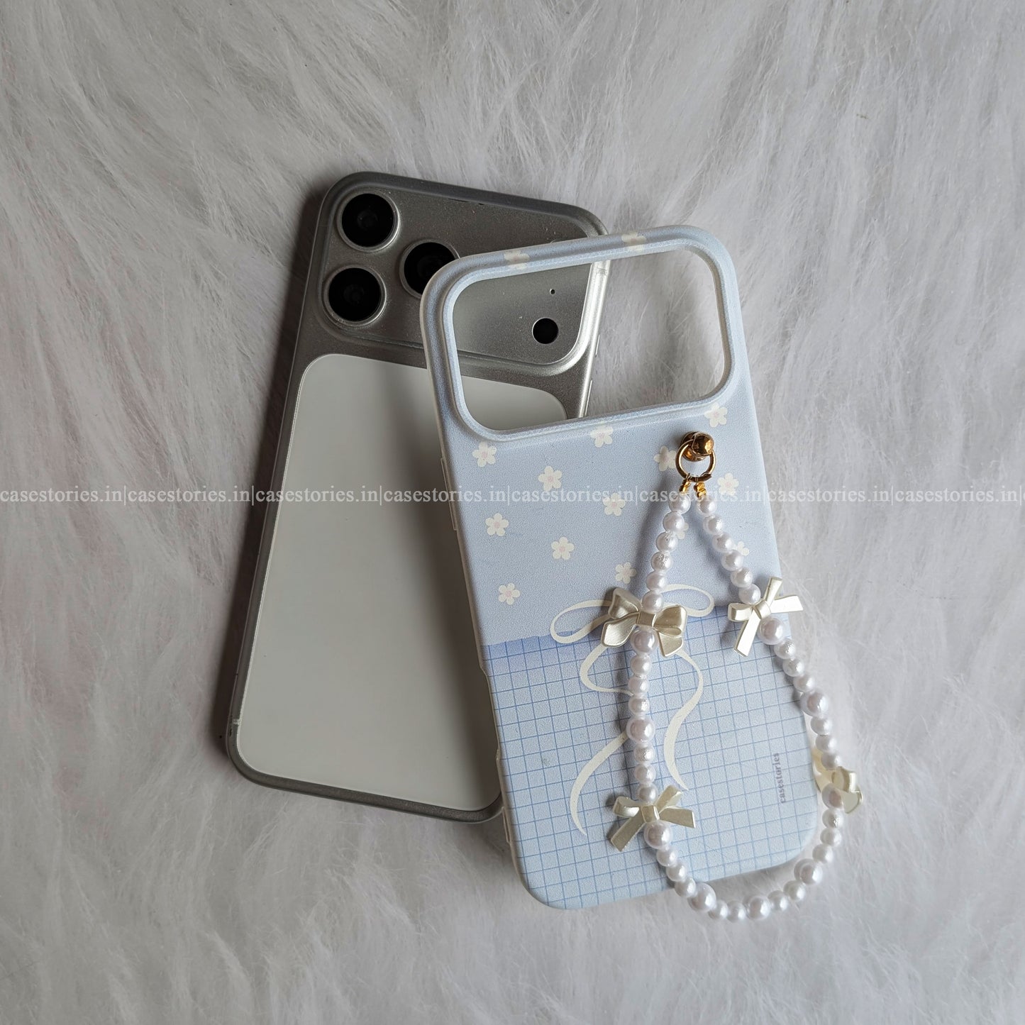 Blue Blush Bow Bloom Chain Case