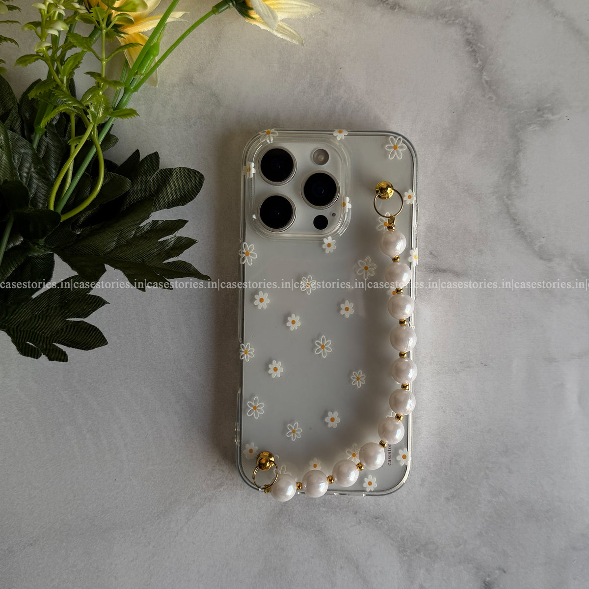 Tiny Daisy Pearl Transparent Chain Case