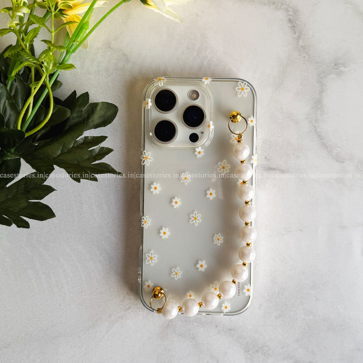 Tiny Daisy Pearl Transparent Chain Case