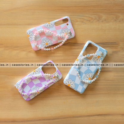 Aesthetic Floral Pattern With Pearl Chain Mobile Cover