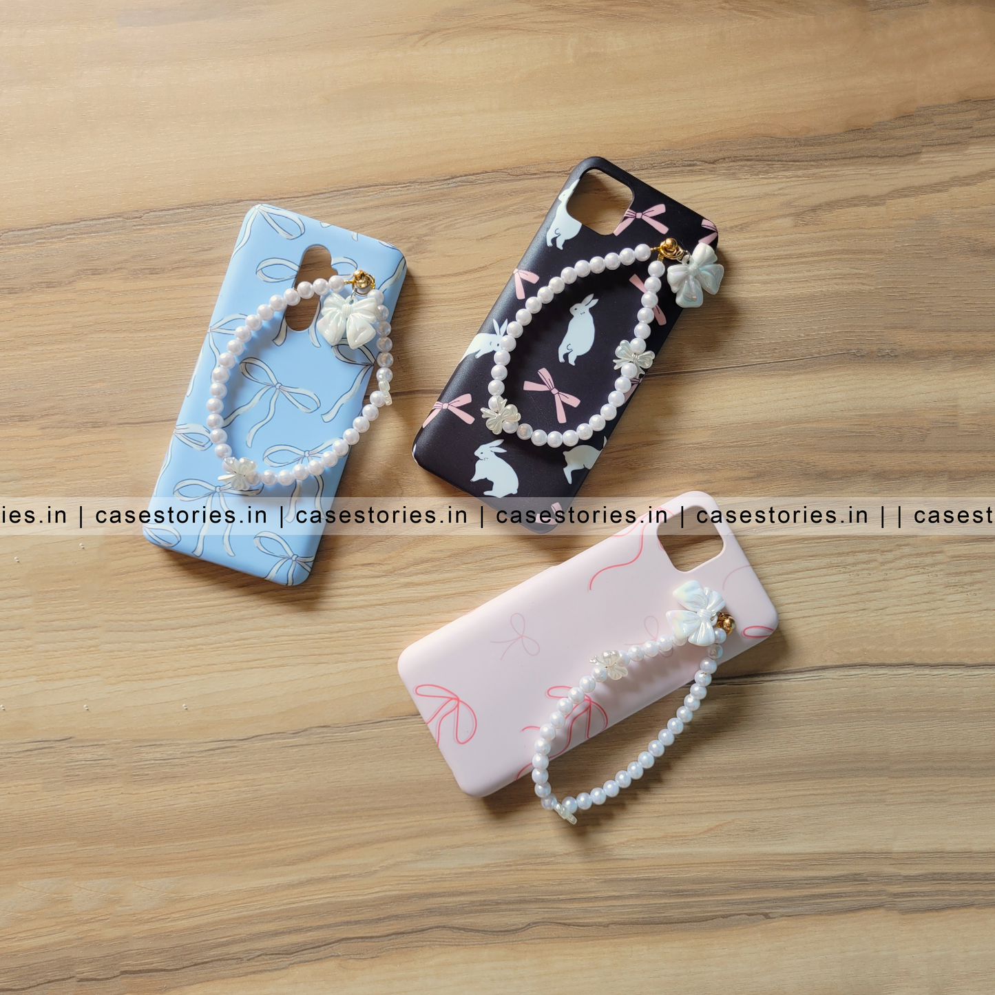 Aesthetic Bow With Pearl Chain Mobile Cover