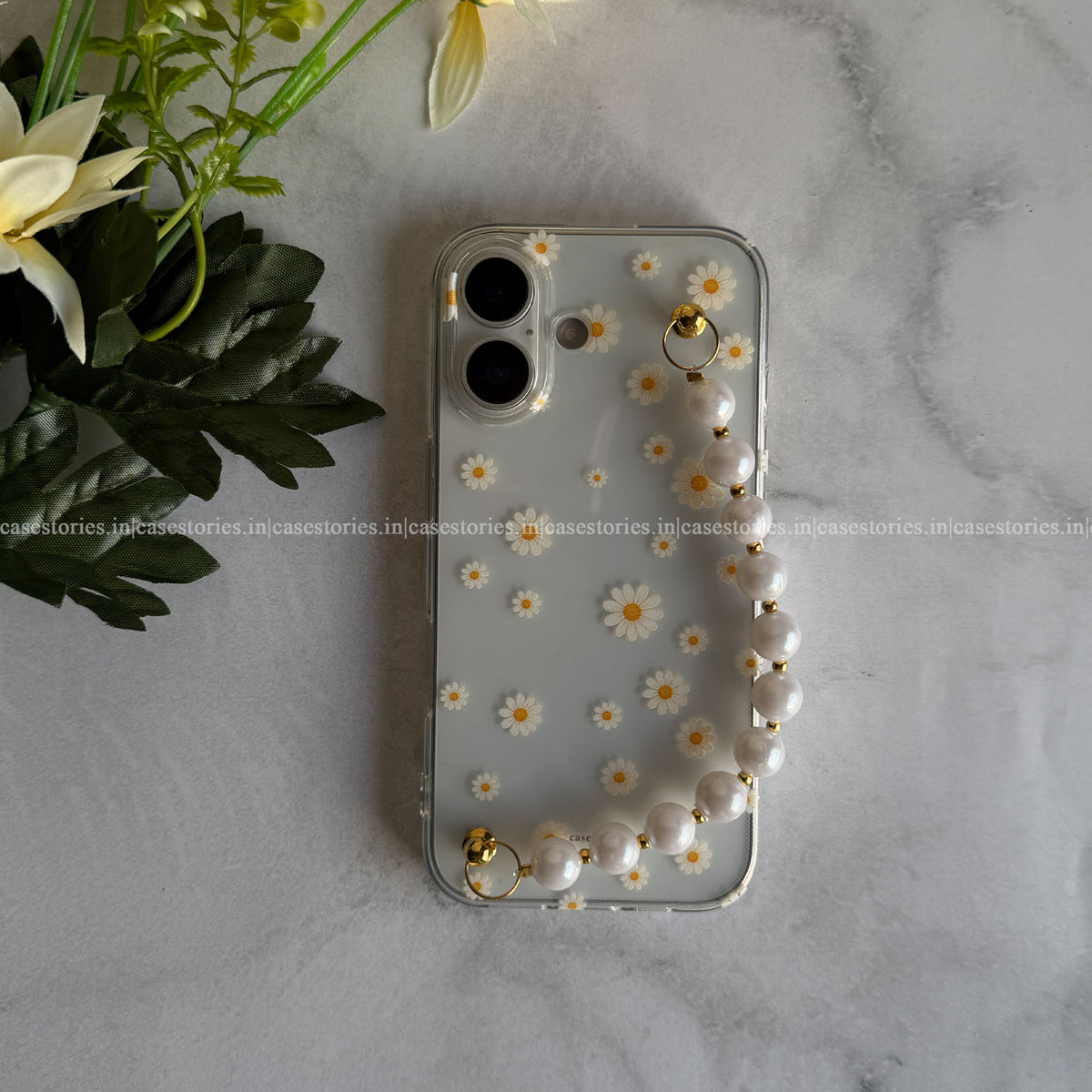 Golden Daisy Pearl Transparent Chain Case